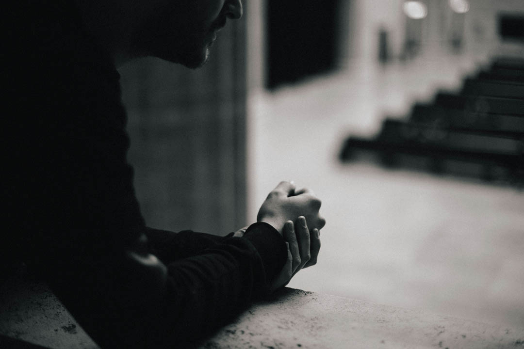 man-waiting-katy-mccray-unsplash